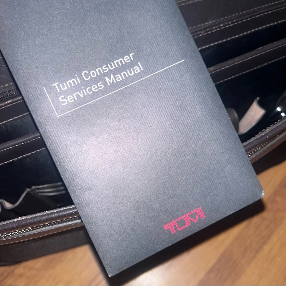 Tumi Townhouse 24230D Broadley Document Black/Brown Leather Briefcase